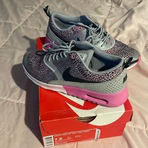 Women’s Nike Air Max, size 7.5 pink/black/grey